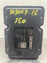 Load image into Gallery viewer, ABS ANTI-LOCK BRAKE PUMP Volvo S60 XC60 11 12 13 14 15 - NW391721
