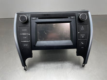 Load image into Gallery viewer, Radio Toyota Camry 2016 - NW402055
