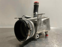 Load image into Gallery viewer, INTERCOOLER 550i 550i Gt 650i 750 HYBRID 750i 750il X5 X6 08-15 Right - NW106255
