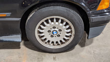 Load image into Gallery viewer, WHEEL BMW 325i 328i 318i 92 93 94 - 99 15x7 18 Spoke - NW406202
