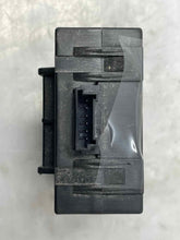 Load image into Gallery viewer, SECURITY COMPUTER MERCEDES SL500 C230 C240 01 - 06 - NW35758
