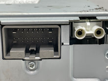 Load image into Gallery viewer, RADIO Volvo 40 Series C30 C70 S40 V50 V70 XC70 09 10 11 12 13  AM FM CD - NW402087
