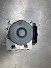 Load image into Gallery viewer, ABS ANTI-LOCK BRAKE PUMP CLA45 CLA250 14 15 16 17 - NW391685
