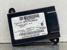 Load image into Gallery viewer, COMMUNICATION CONTROL MODULE COMPUTER Crosstour 2010-2015 - NW393587
