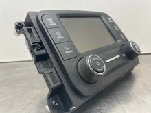 Load image into Gallery viewer, Radio Jeep Compass 2018 - NW401773
