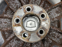 Load image into Gallery viewer, Wheel Rim Cadillac Deville 2004 - NW406040

