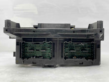 Load image into Gallery viewer, BODY CONTROL MODULE BCM COMPUTER Commander Grand Cherokee 2006 - NW27323
