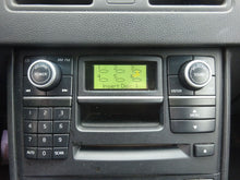 Load image into Gallery viewer, RADIO Volvo XC90 2007 07 2008 08 2009 09  AM FM CD - NW140633
