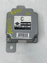 Load image into Gallery viewer, TRANSFER CASE CONTROL MODULE COMPUTER EX35 EX37 QX50 11-15 - NW31175
