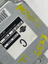 Load image into Gallery viewer, TRANSFER CASE CONTROL MODULE COMPUTER EX35 EX37 QX50 11-15 - NW31175
