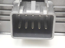 Load image into Gallery viewer, BODY CONTROL MODULE COMPUTER Cadillac STS 2005 05 2006 06 - NW26337
