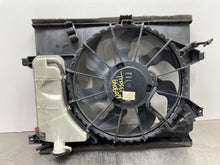 Load image into Gallery viewer, RADIATOR FAN ASSEMBLY Kia Soul 2012 12 2013 13 - NW64174

