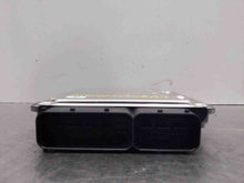 Load image into Gallery viewer, ECU ECM COMPUTER Audi A4 A5 2010 10 - NW395358
