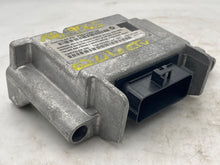 Load image into Gallery viewer, AIR BAG COMPUTER Jeep Liberty 2002 02 - NW27408

