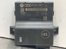 Load image into Gallery viewer, BODY CONTROL MODULE COMPUTER Audi Q5 09 10 11 12 - NW393437
