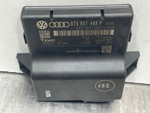 Load image into Gallery viewer, BODY CONTROL MODULE COMPUTER Audi Q5 09 10 11 12 - NW393437
