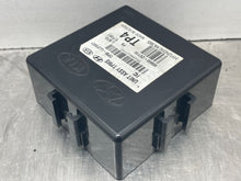 Load image into Gallery viewer, SUSPENSION CONTROL MODULE COMPUTER Veloster 13 14 15 16 - NW393577
