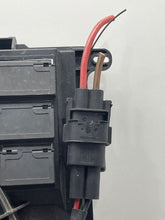 Load image into Gallery viewer, RADIATOR FAN ASSEMBLY BMW 528i 12 13 14 15 16 - NW395520
