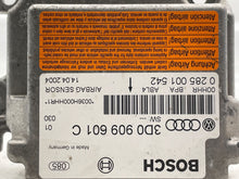Load image into Gallery viewer, Air Bag computer Volkswagen Touareg 2004 04 - NW38909
