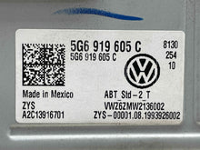 Load image into Gallery viewer, Info-Gps Screen Volkswagen Golf 2019 - NW402076
