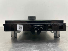 Load image into Gallery viewer, Info-Gps Screen Volkswagen Golf 2019 - NW402076

