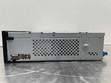 Load image into Gallery viewer, Radio Volkswagen Golf 2019 - NW402077

