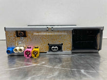 Load image into Gallery viewer, Radio Volkswagen Golf 2019 - NW402077
