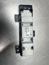 Load image into Gallery viewer, REAR TEMPERATURE CONTROLS Nissan Pathfinder 13 14 15 16 17 - NW398774
