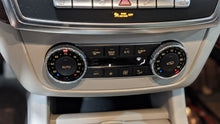 Load image into Gallery viewer, FRONT TEMPERATURE CONTROLS ML350 ML450 ML550 ML63 12 13 - NW398828
