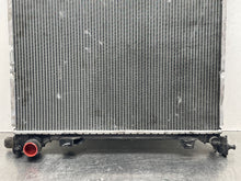 Load image into Gallery viewer, RADIATOR Gl350 Gl450 Gl550 GL63 AMG ML350 ML450 ML550 ML63 12-15 - NW401522
