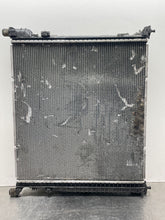 Load image into Gallery viewer, RADIATOR Gl350 Gl450 Gl550 GL63 AMG ML350 ML450 ML550 ML63 12-15 - NW401522
