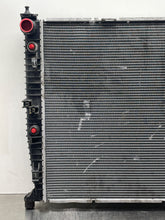 Load image into Gallery viewer, RADIATOR Gl350 Gl450 Gl550 GL63 AMG ML350 ML450 ML550 ML63 12-15 - NW401522
