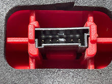 Load image into Gallery viewer, OUTER TAIL LIGHT LAMP 740i 740il 750 HYBRID 750i 750il 760li09-12 Right - NW180683
