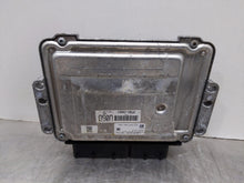 Load image into Gallery viewer, ECU ECM COMPUTER Hyundai Veloster 2015 15 - NW395414
