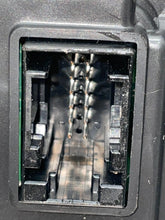 Load image into Gallery viewer, INFO-GPS SCREEN Ford Fusion 2013 13 2014 14 2015 15 2016 16 - NW399105
