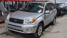 Load image into Gallery viewer, TRANSFER CASE RAV 4 RAV4 2001 01 02 03 04 05 Auto - NW404576
