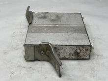 Load image into Gallery viewer, AMPLIFIER Solara 2000 00 2001 01 2002 02 2003 03 - NW402072
