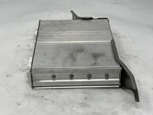 Load image into Gallery viewer, AMPLIFIER Solara 2000 00 2001 01 2002 02 2003 03 - NW402072
