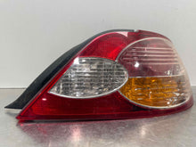 Load image into Gallery viewer, TAIL LIGHT LAMP ASSEMBLY Toyota Solara 2002 02 2003 03 Right - NW404969
