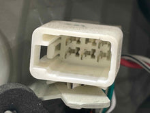 Load image into Gallery viewer, TAIL LIGHT LAMP ASSEMBLY Toyota Solara 2002 02 2003 03 Right - NW404969
