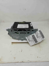 Load image into Gallery viewer, Radio Honda Fit 2009 09 2010 10 AM FM CD MP3 - NW137705
