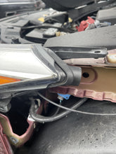 Load image into Gallery viewer, Headlight Lamp Assembly Toyota Avalon 2015 - NW399007
