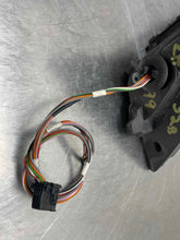 Load image into Gallery viewer, Side View Door Mirror  BMW 528I 1999 - NW394763
