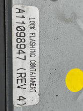 Load image into Gallery viewer, BODY CONTROL MODULE Jaguar XJ8 2000 00 - NW393618
