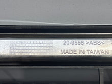 Load image into Gallery viewer, GRILLE Lexus GX470 03 04 05 06 07 08 09 - NW398683
