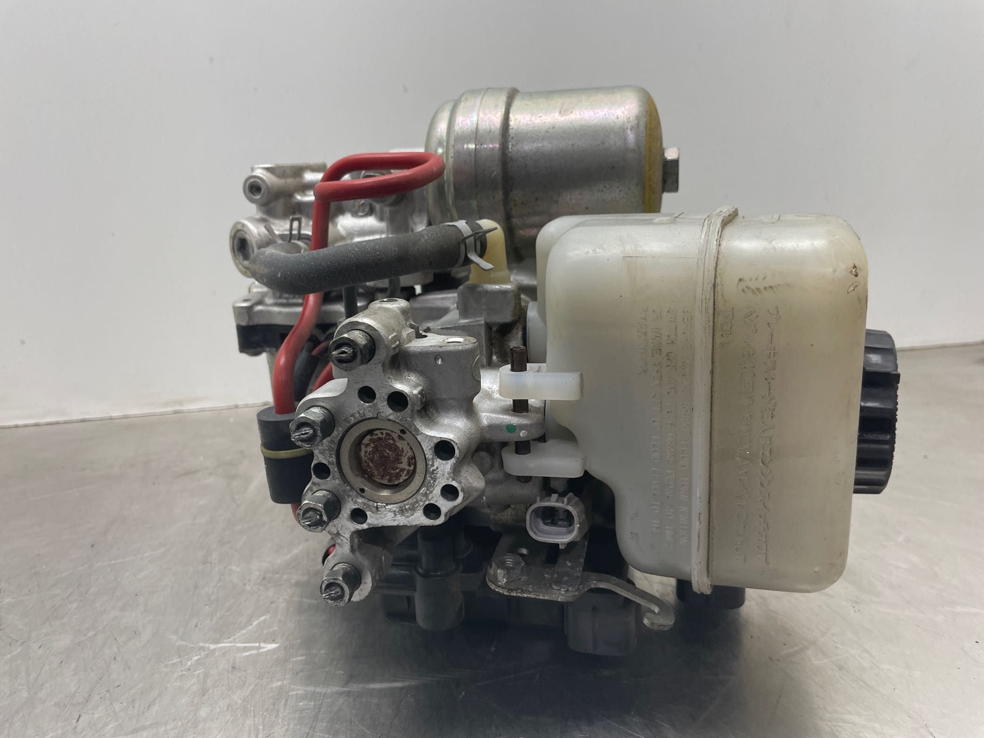 ABS Pump LEXUS GX470 2006 - NW391681 – Tom's Foreign Auto Parts