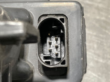 Load image into Gallery viewer, THROTTLE BODY Raider Pacifica Nitro Durango 07 08 - 11 - NW177505
