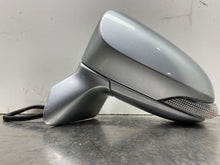Load image into Gallery viewer, Side View Door Mirror Toyota Venza 2015 - NW394960
