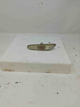 Load image into Gallery viewer, SIDE MARKER LAMP LIGHT 525i 528i 530i 535i 545i 550i M5 04-10 Right - NW82202
