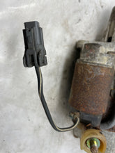 Load image into Gallery viewer, Starter Infiniti Q45 M45 2002 02 2003 03 2004 04 2005 05 2006 06 - NW170441
